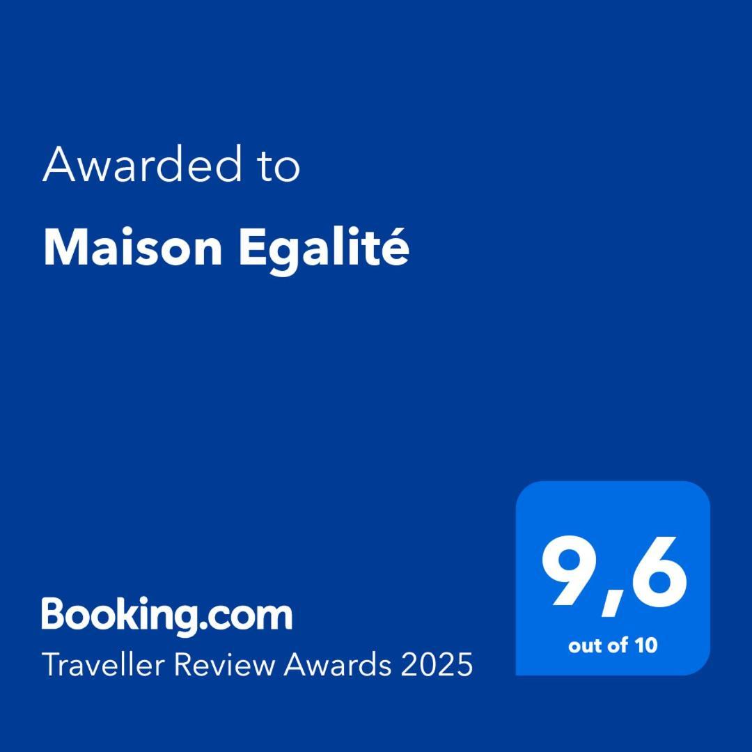 Maison Egalite Melay  Zewnętrze zdjęcie